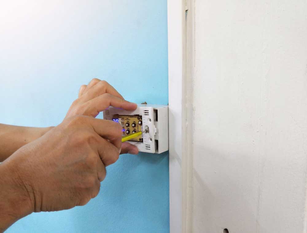 Thermostat Repair in Sioux Falls, SD